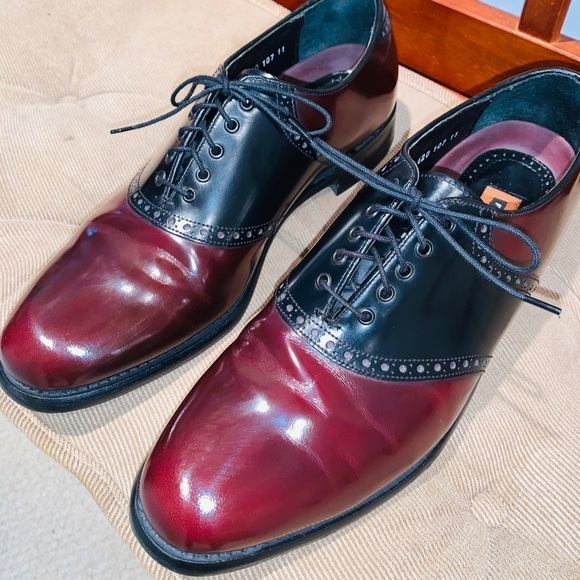 Florsheim Two Tone Plane Toe Oxfords. L3 - Picture 5 of 12